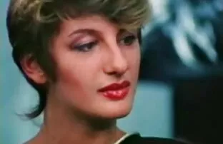 پرشور, سبزه, Dana de Armmond دانلود رایگان کلیپ کم حجم سکسی نیش یک مرد خوش تیپ در ماشین