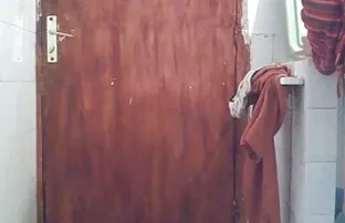 زیبا ورزش ها بازی می کند با dildo فیلم کم حجم سکسی