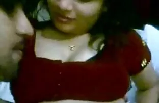 آسیایی, شیطان کلیپ سکسی کم حجم در آشپزخانه با موز در بیدمشک او