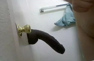 تو خونه فیلم پورن با حجم کم باروت هست