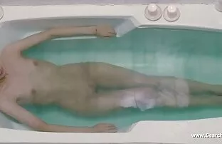 داغ برزیلی, دخترک معصوم, تکیه بر sexکم حجم دیک او