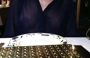 زیبایی بسیار مورد علاقه ، حلقههای فیلم سوپر حجم کم نرم و اشکال ظریف خود را آماده به نوبه خود سر به هر حرامزاده هستند ، اما آنها نمی خواهند به بچه ها.