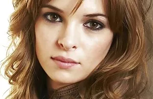 جوجه اغوا شده توسط فیلم کم حجم شهوانی ننه جان و بیدمشک او licked از