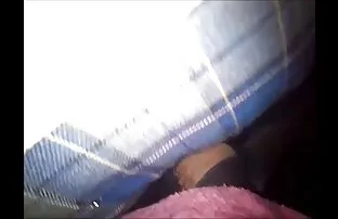 مرد تصمیم گرفت دیدن کلیپ سکسی کم حجم به جلق زدن در عکس از مدل